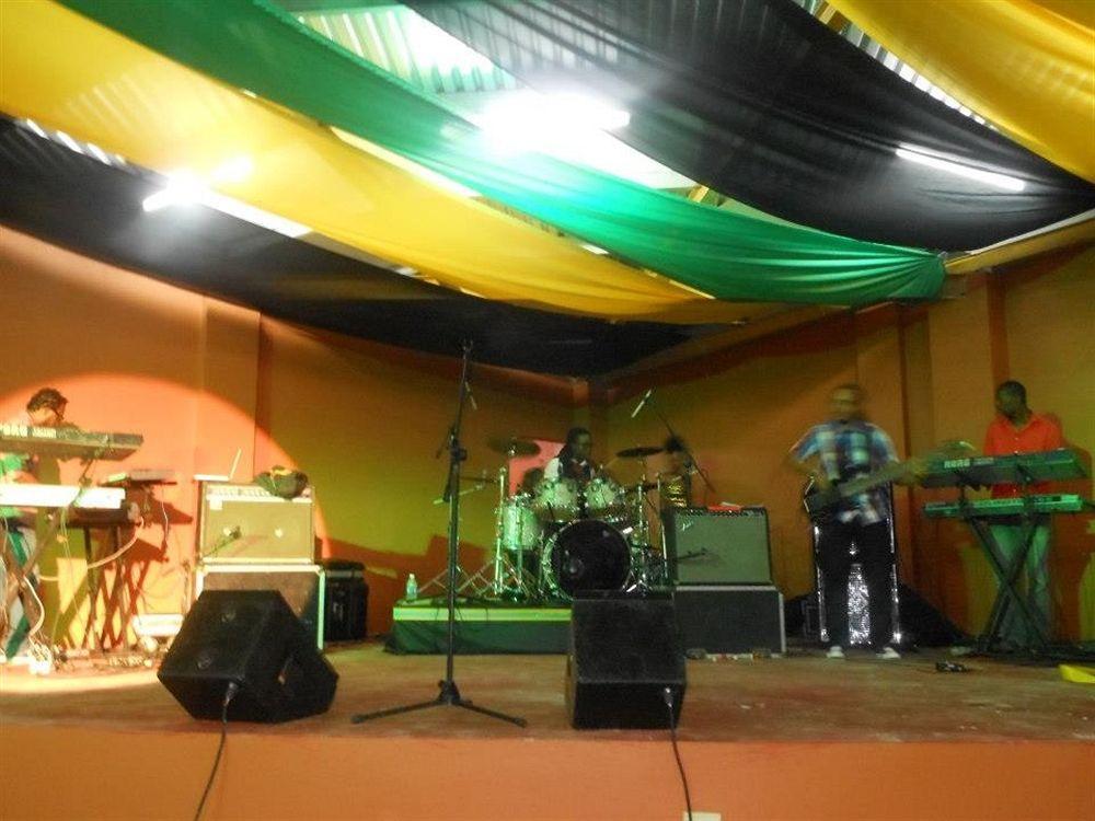 Donway, A Jamaican Style Village Бухта Монтего Экстерьер фото